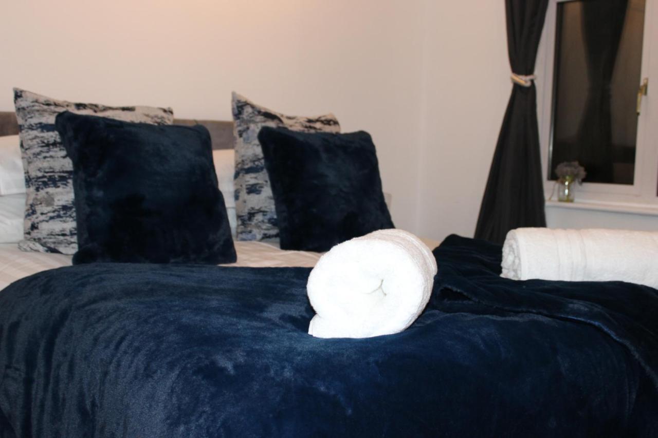 Apartment Cosy Home For Business, Contractors, Families Near Walsgrave Hospital, Supermarket Free Parking Coventry