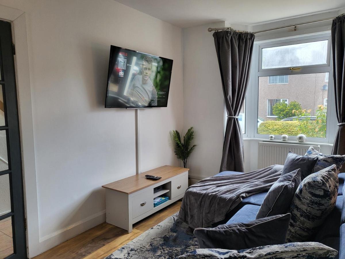 Cosy Home For Business, Contractors, Families Near Walsgrave Hospital, Supermarket Free Parking