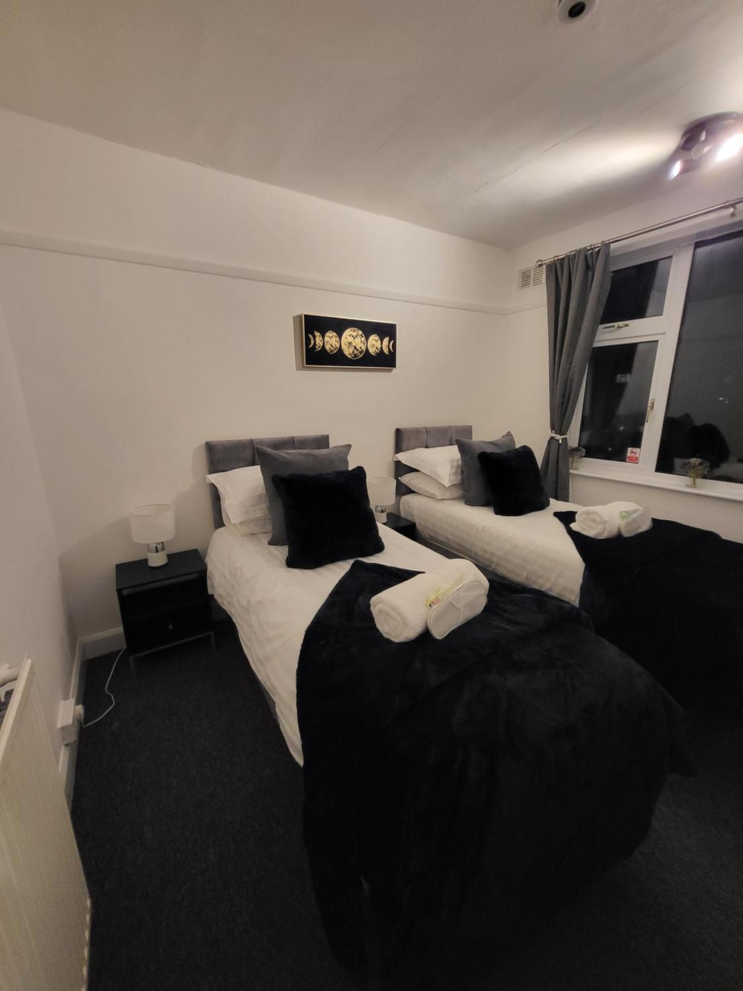 Cosy Home For Business, Contractors, Families Near Walsgrave Hospital, Supermarket Free Parking *