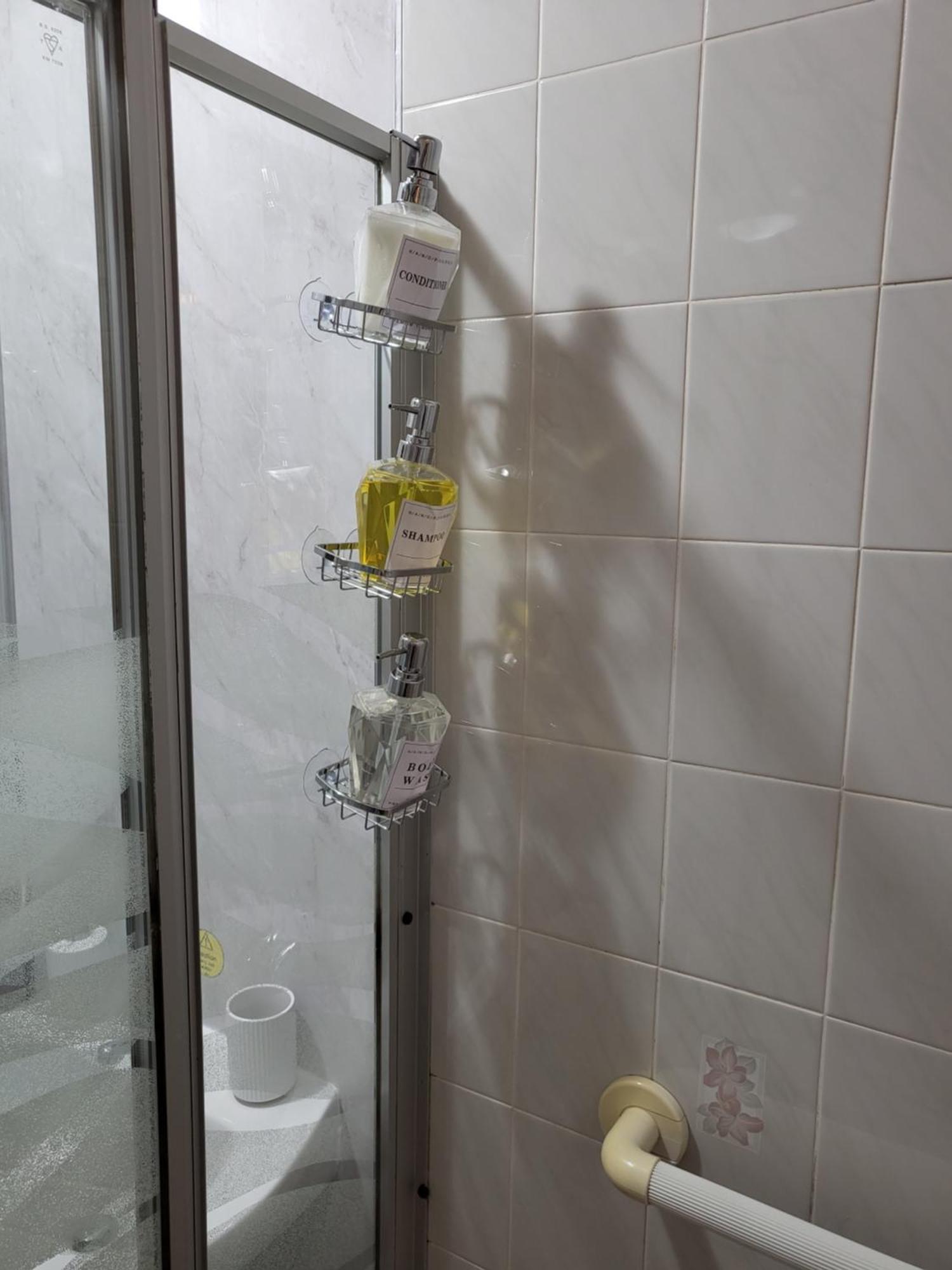 Cosy Home For Business, Contractors, Families Near Walsgrave Hospital, Supermarket Free Parking Apartment *